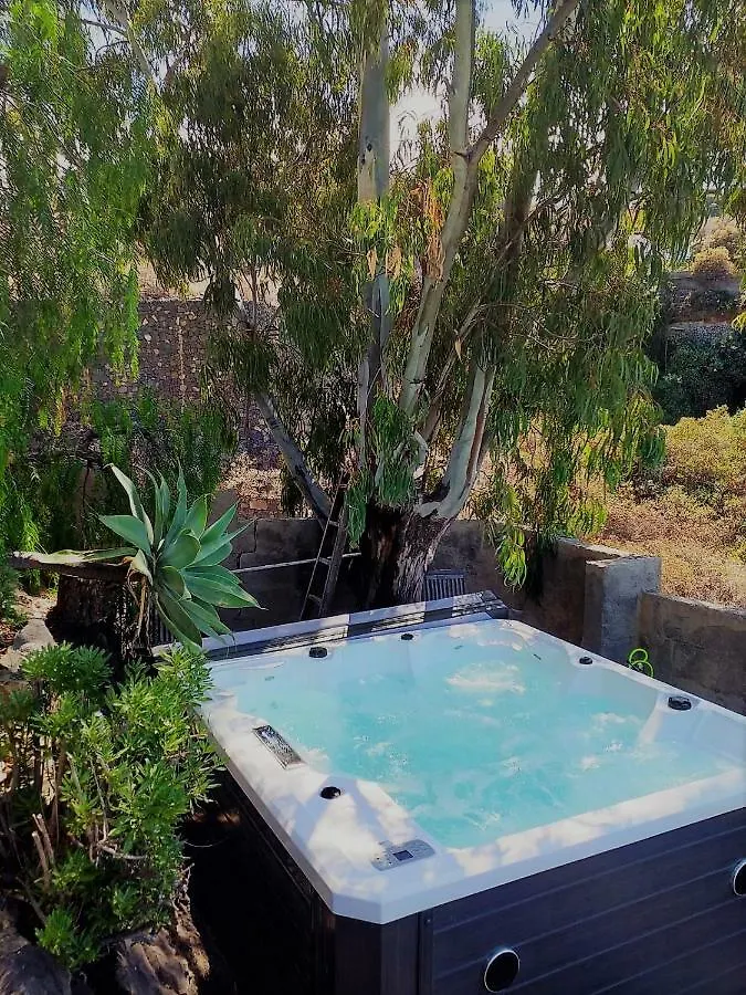 Zen Republic, private outdoor jacuzzi&pool with stunning ocean views Villa Puntillo Del Sol